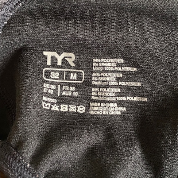 TYR Classic Black Swimsuit - Picture 3 of 3